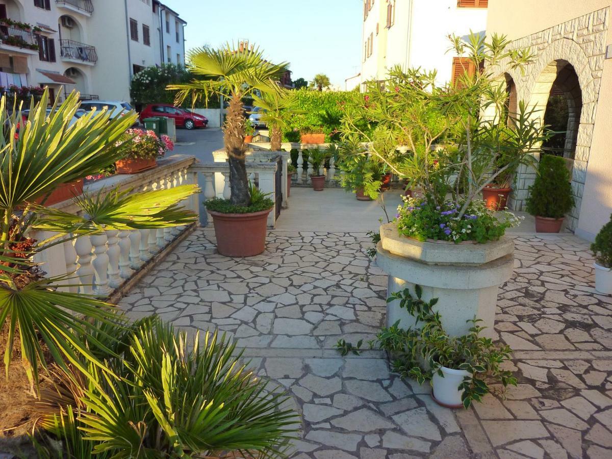 Studio Apartment Ozi Rovinj Exterior photo