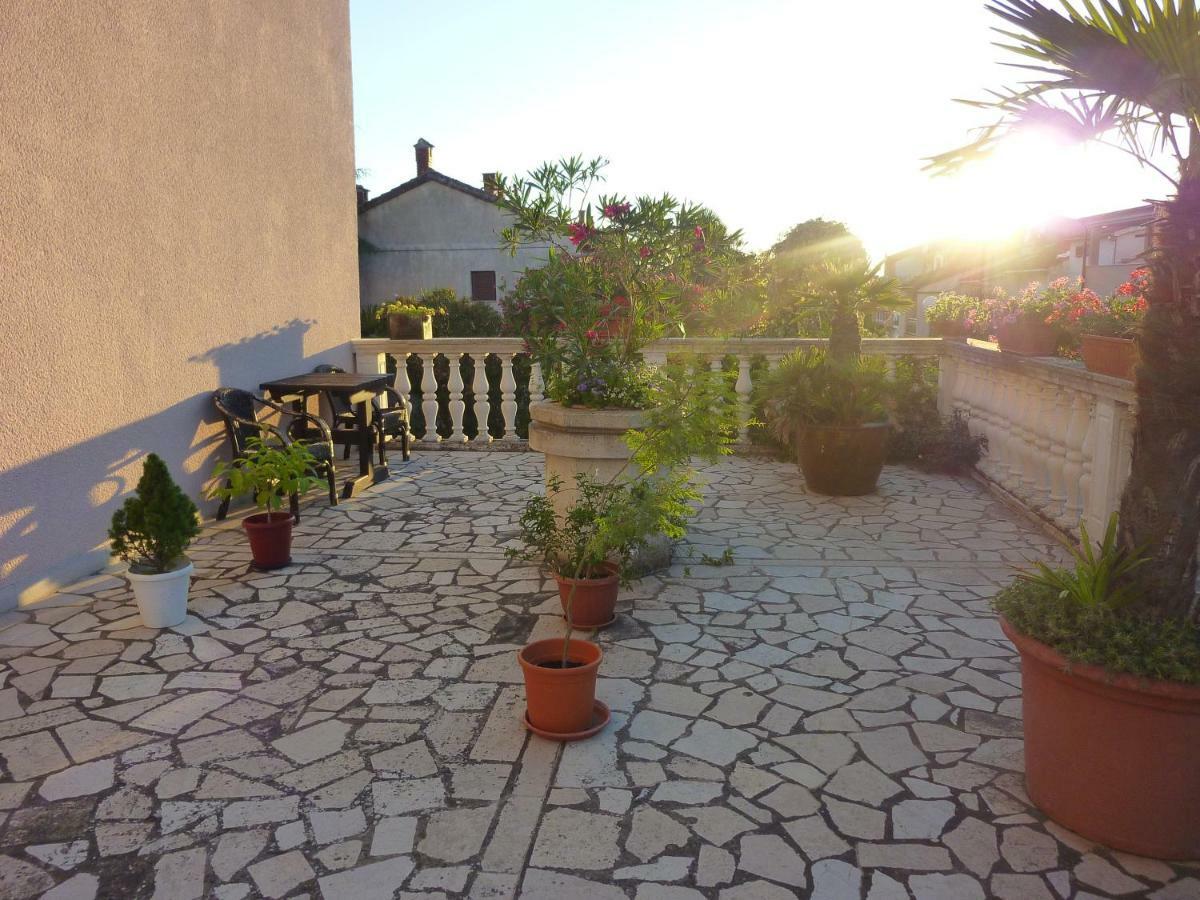 Studio Apartment Ozi Rovinj Exterior photo